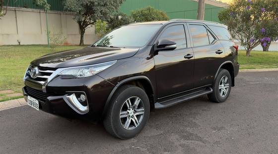 TOYOTA HILUX SW4 2.7 SR 4X2 16V FLEX 4P AUTOMÁTICO